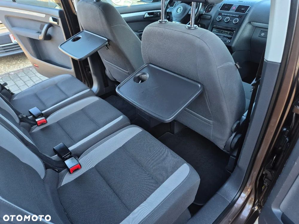 Volkswagen Touran 1.6 TDI DPF Life - 23