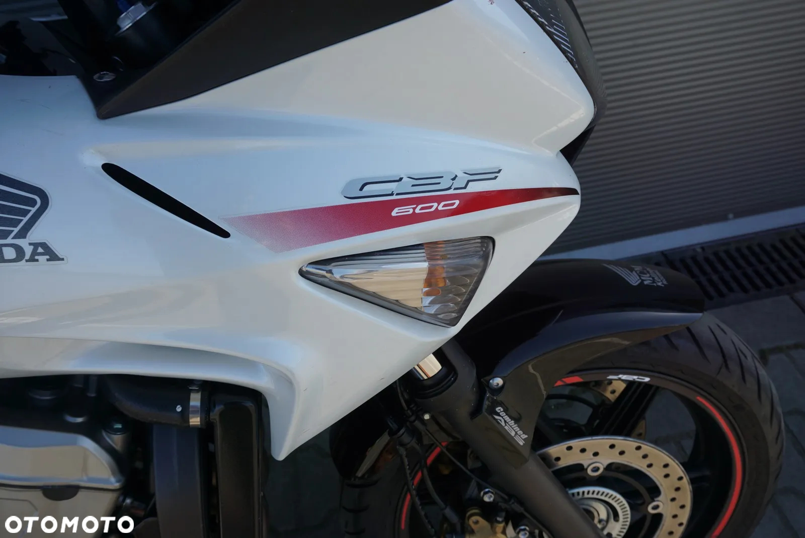 Honda CBF - 7