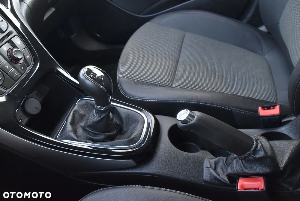 Opel Astra - 36