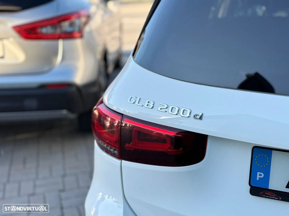 Mercedes-Benz GLB 200 d AMG Line - 14