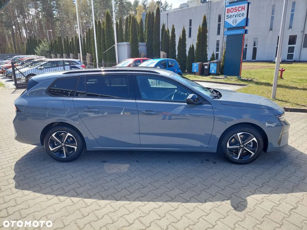 Opel Astra 1.2 T Business Edition S&S - 6