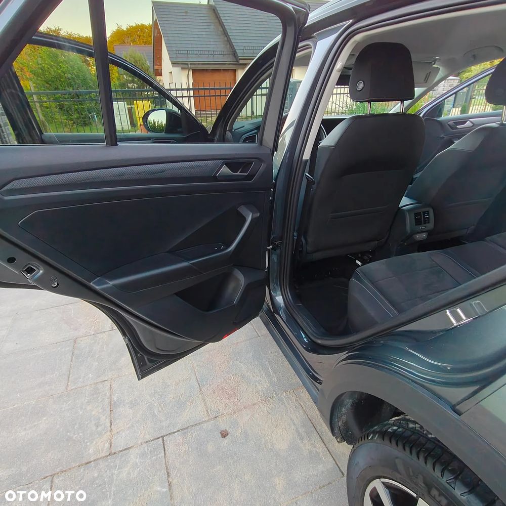 Volkswagen T-Roc - 5