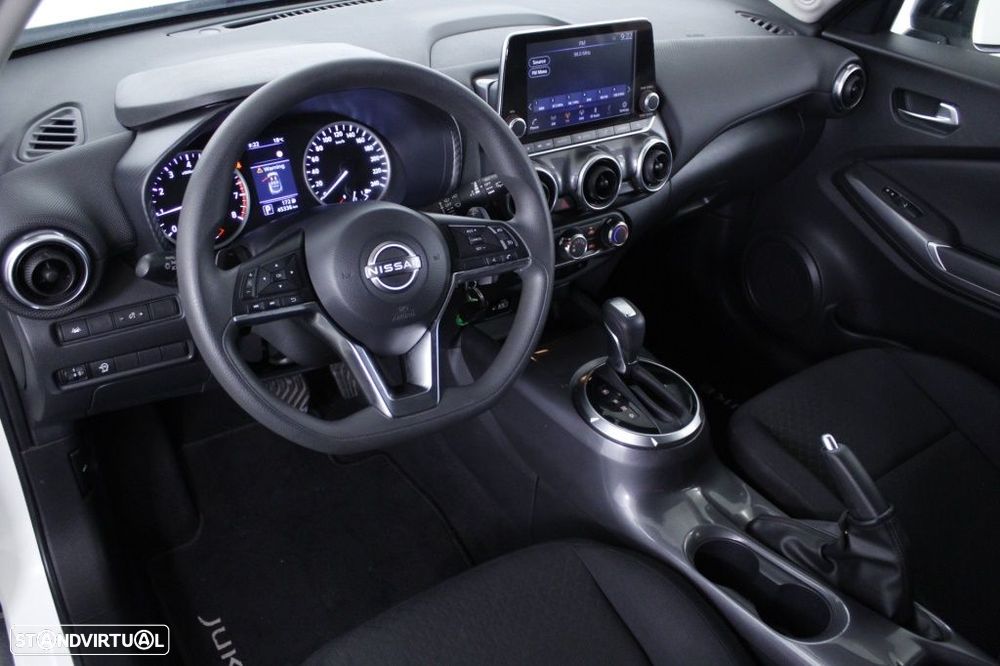 Nissan Juke 1.0 DIG-T Acenta DCT - 32
