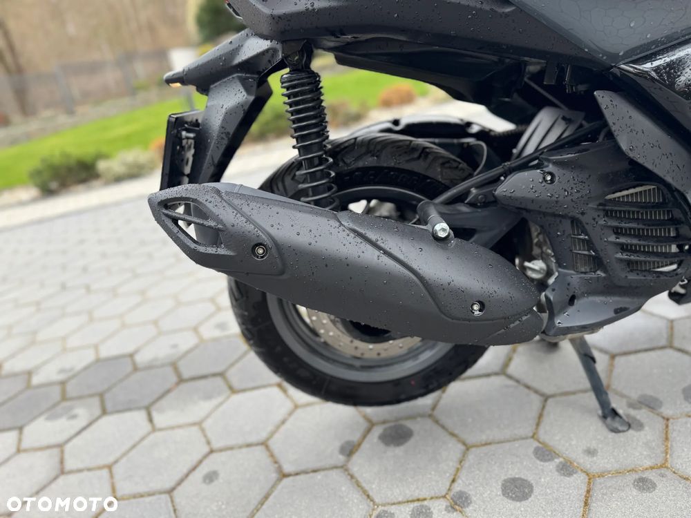 Yamaha X-max - 7