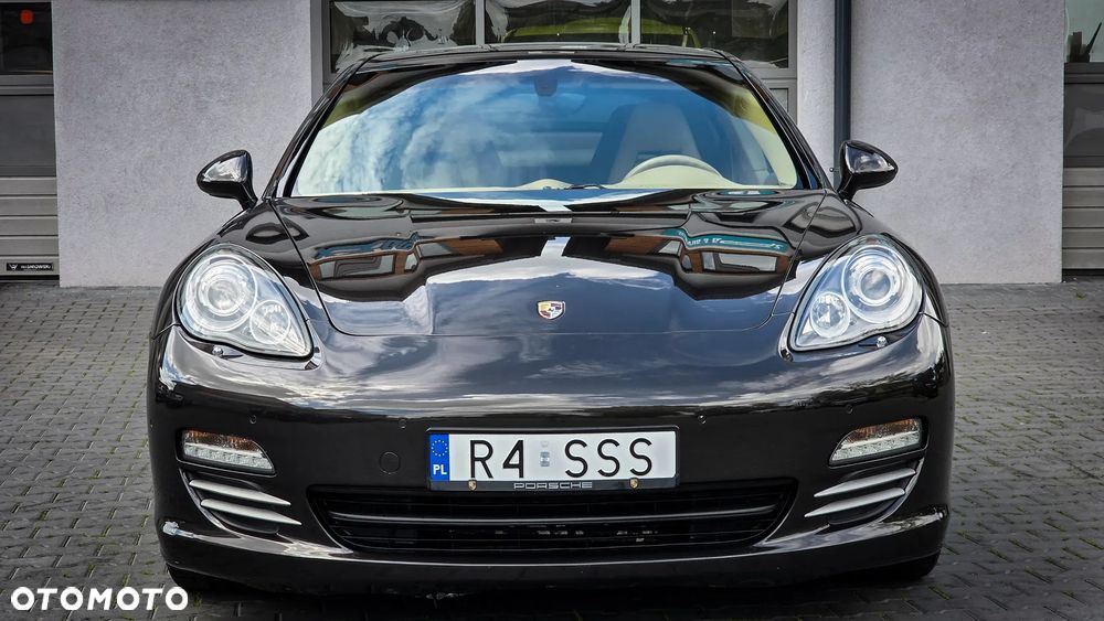 Porsche Panamera 4S - 5