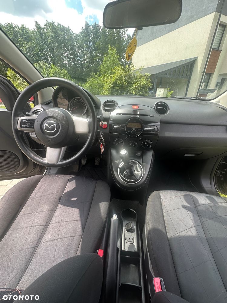 Mazda 2 - 7