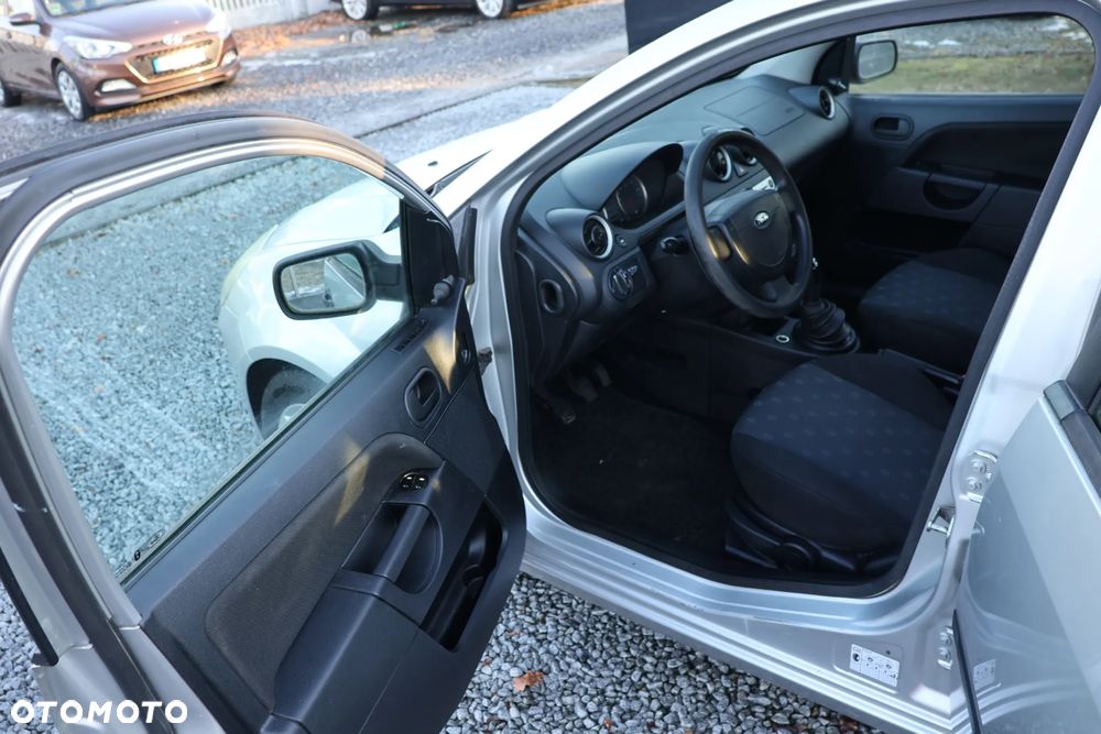 Ford Fiesta 1.3 Trend - 7