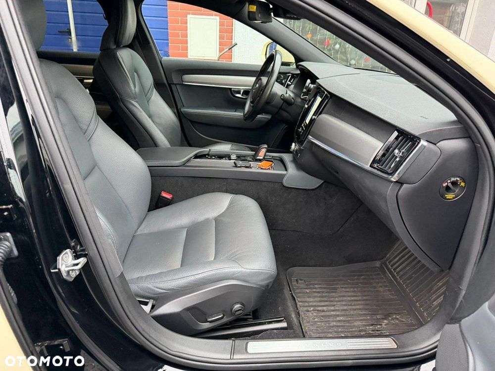 Volvo V90 - 17