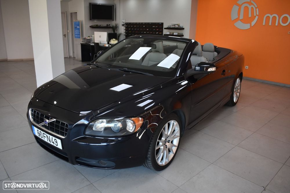 Volvo C70 2.4 D5 Momentum - 20