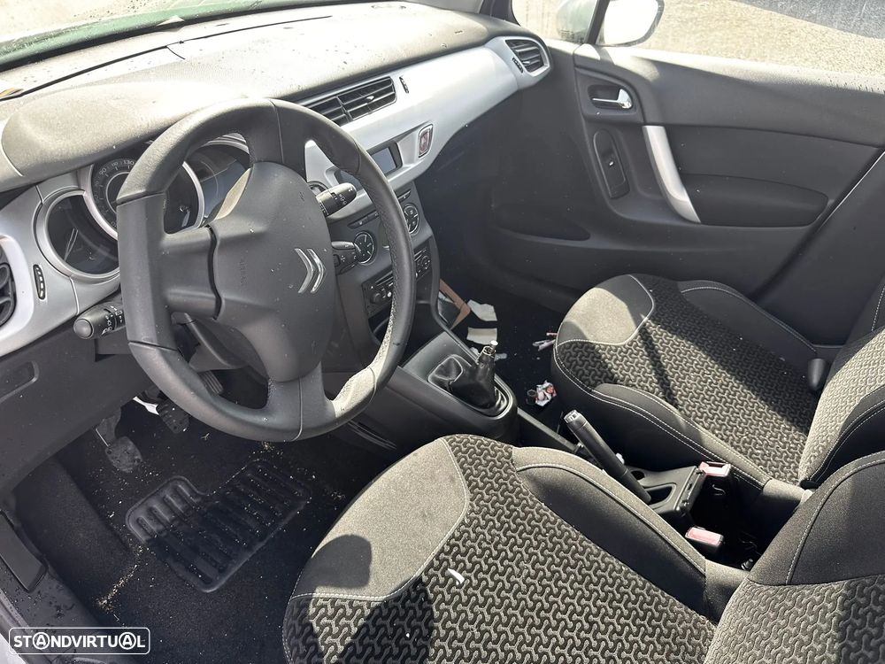 Citroen C3 II 1.4 HDi de 2010 para peças - 4