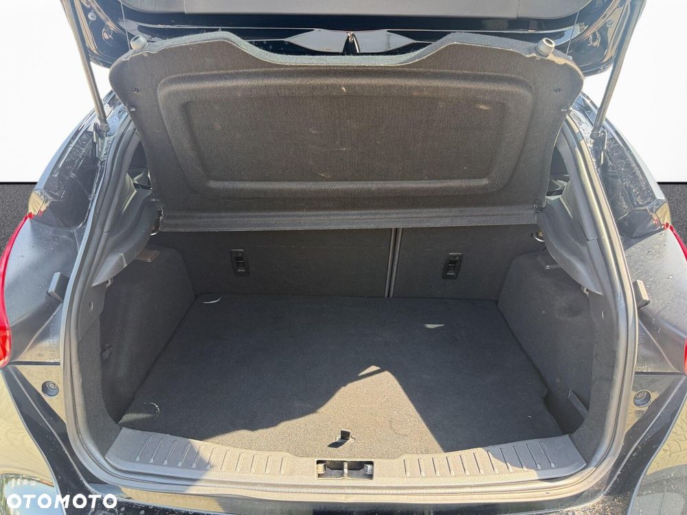 Ford Focus - 36