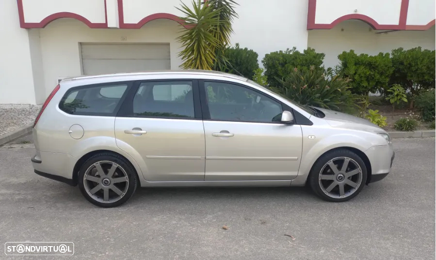 Ford Focus SW 1.6 TDCi Titanium - 6