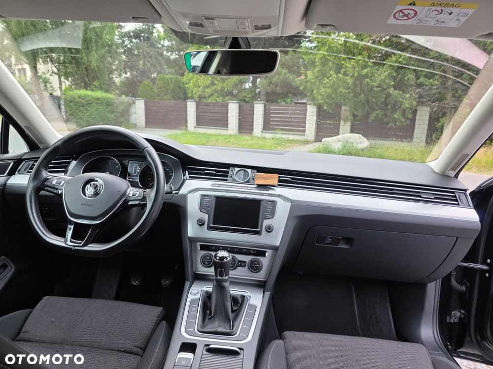 Volkswagen Passat 2.0 TDI (BlueMotion Technology) Comfortline - 13