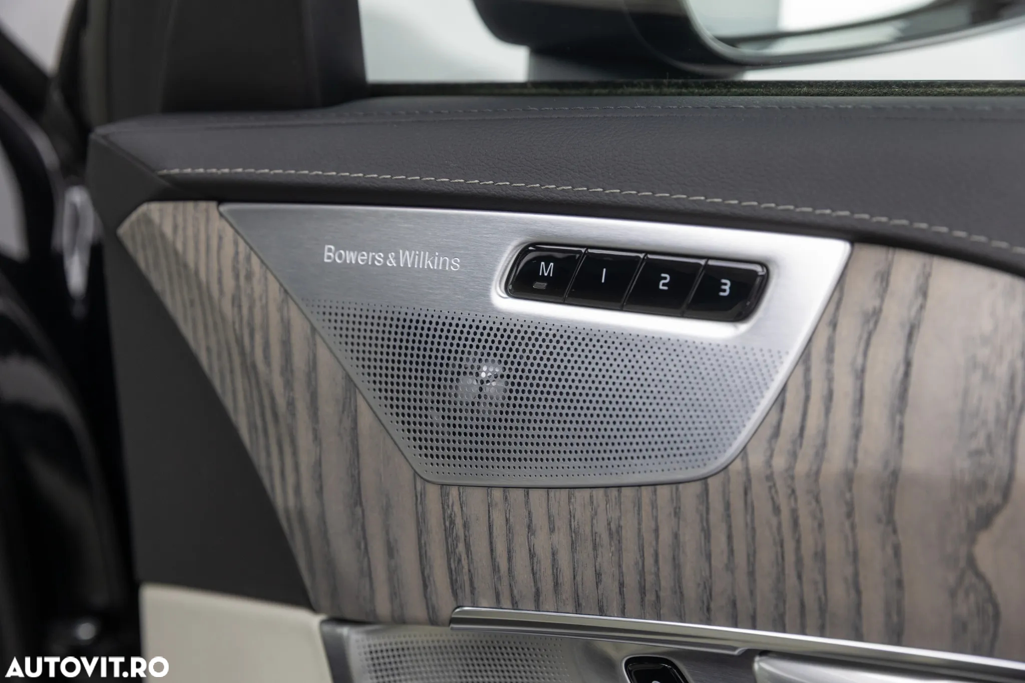 Volvo XC 90 Recharge T8 AWD Ultimate Dark - 31