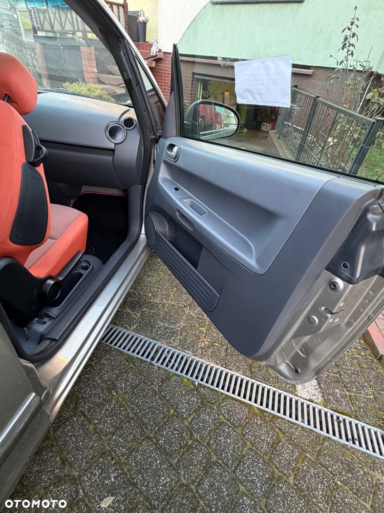 Mitsubishi Colt - 12