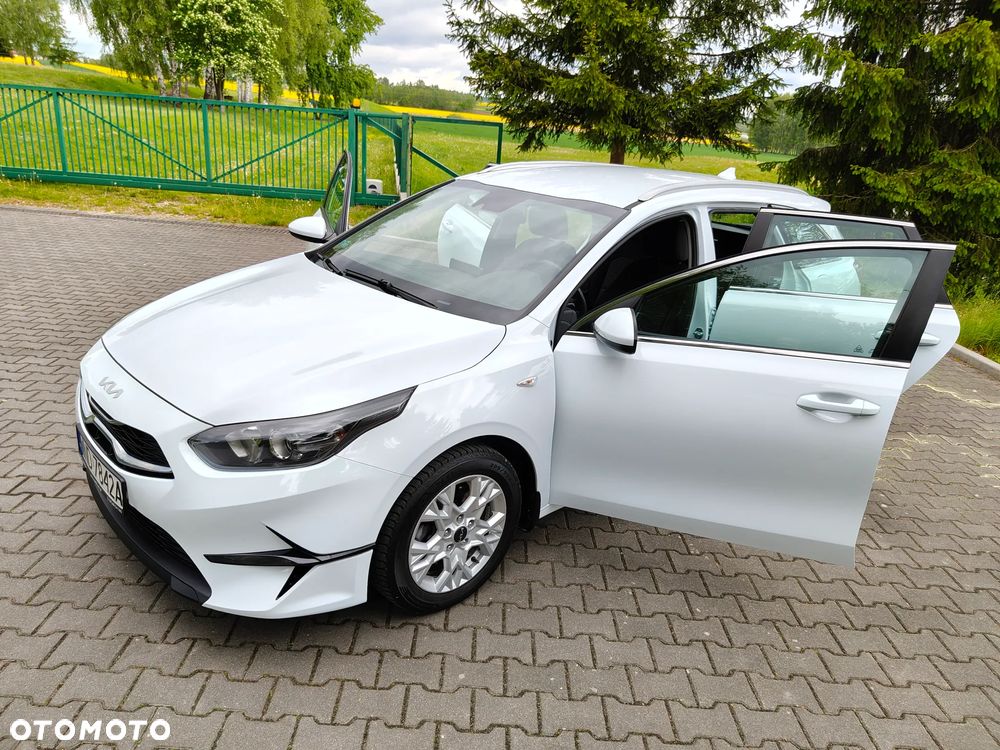Kia Ceed 1.5 T-GDI Business Line - 31