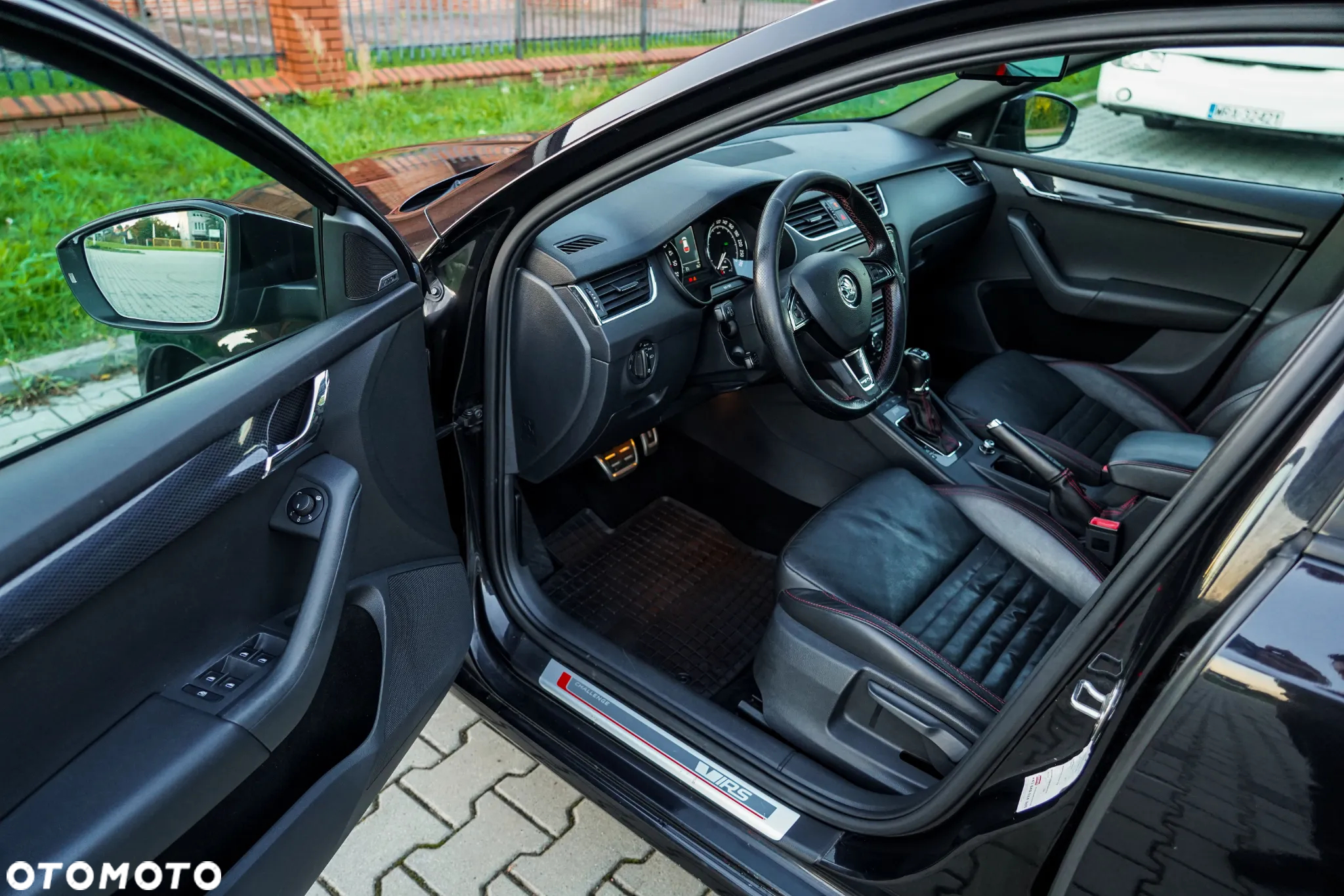 Skoda Octavia 2.0 TDI RS DSG - 21