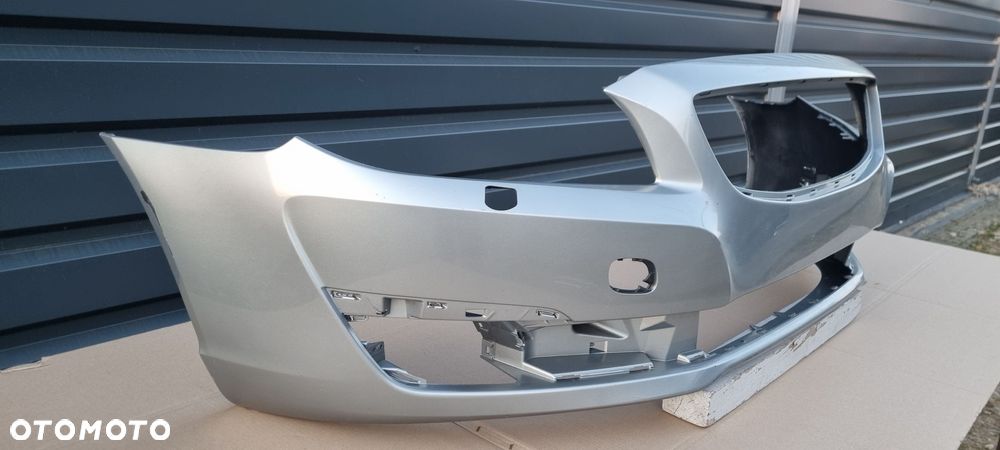 VOLVO V70 LIFT 2013- Zderzak przód oryginał MG012 - 4