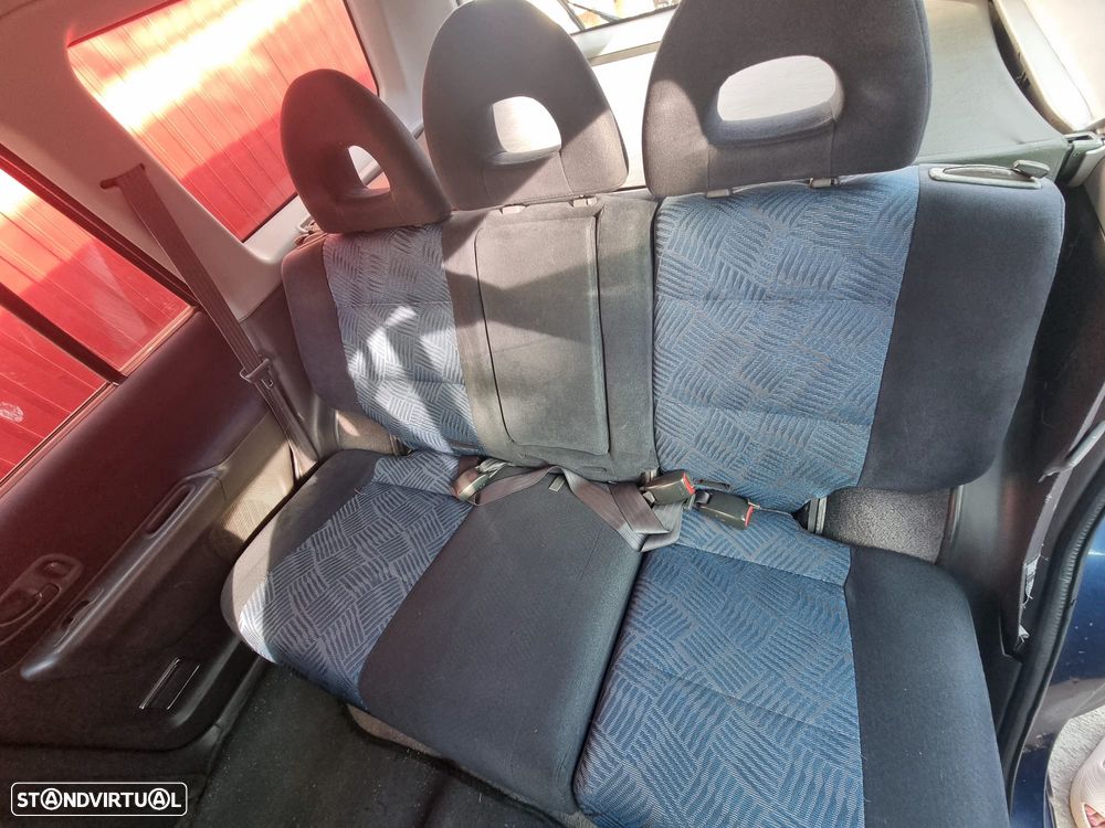 Mitsubishi Pajero Sport 2.5 TD GLS - 6