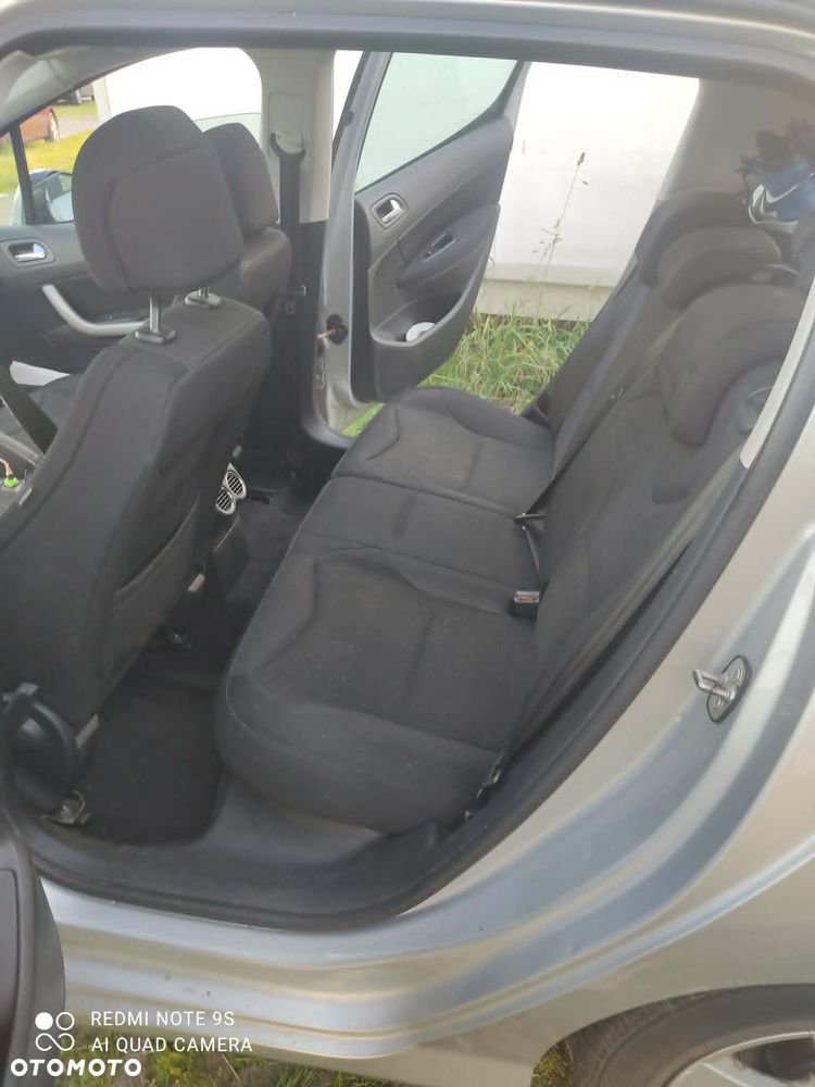 Peugeot 308 1.6 Premium - 12