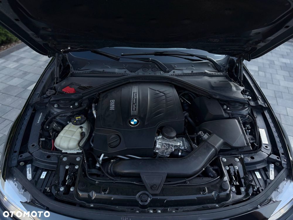 BMW Seria 3 335i - 5