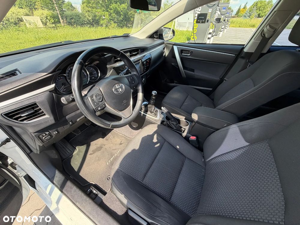 Toyota Corolla 1.6 Premium - 14