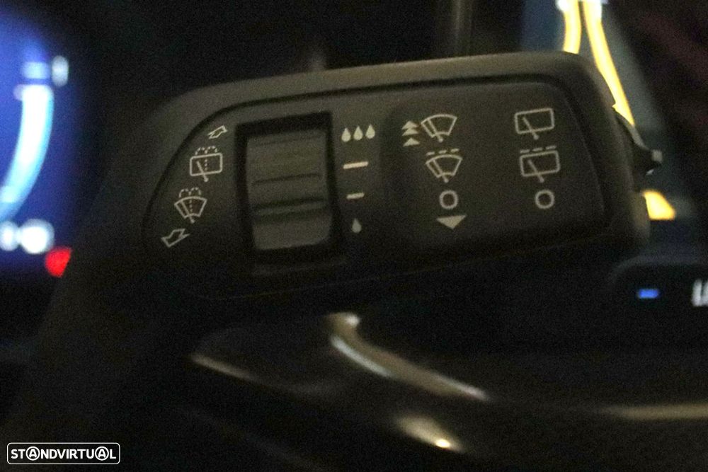 Ford Focus 1.0 EcoBoost MHEV ST-Line - 17