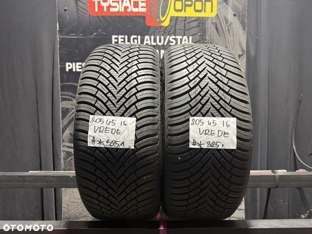 Opony Całoroczne 205/45/16 Vredestein Quatrac #*3251 - 1