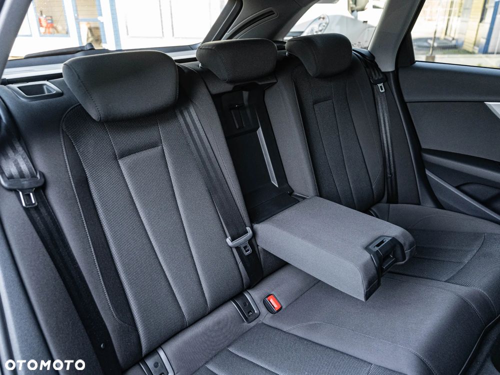 Audi A4 Avant - 38