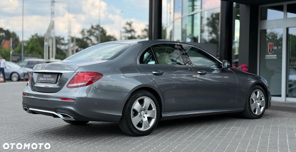 Mercedes-Benz Klasa E 220 d 9G-TRONIC AMG Line - 7