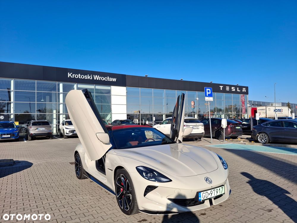 MG Cyberster 77kWh AWD Czerwony Dach - 1