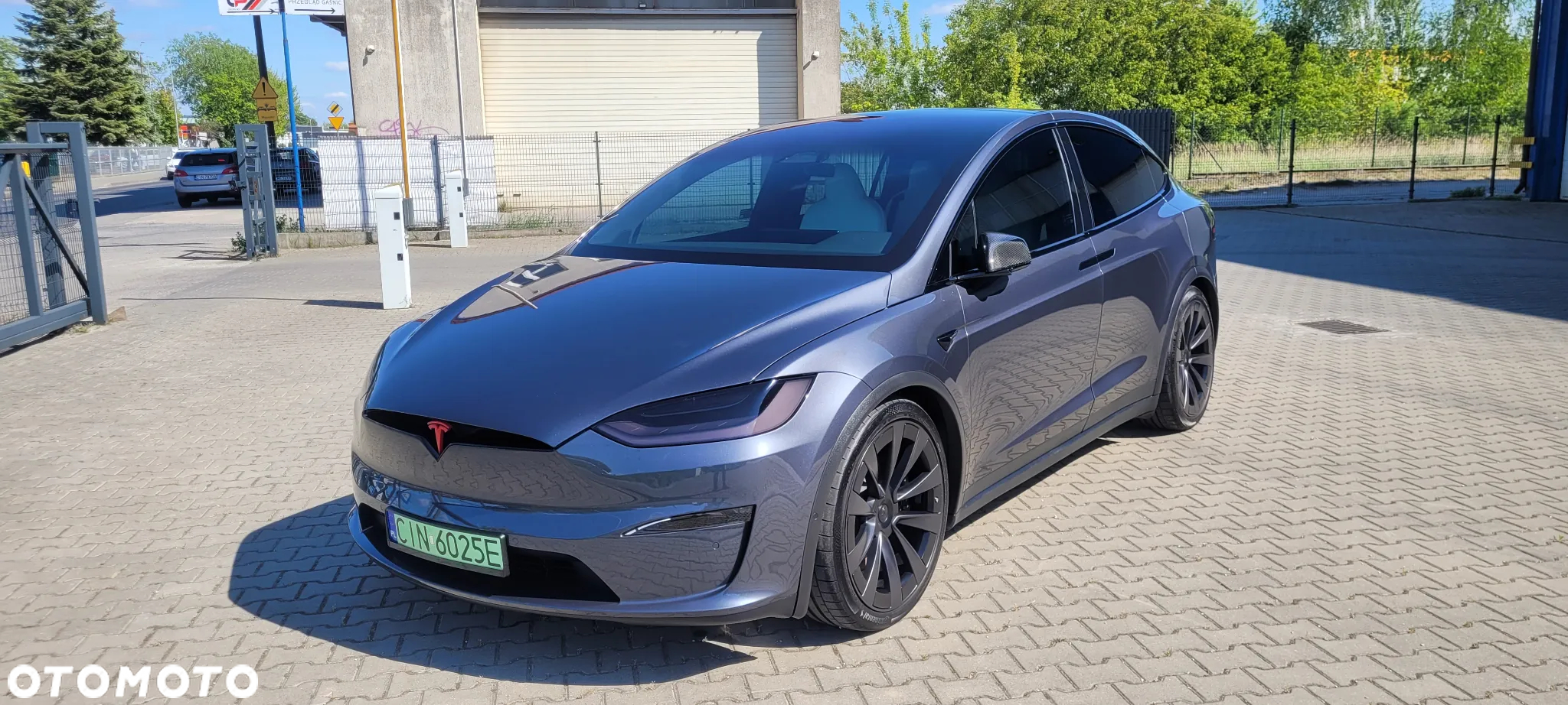 Tesla Model X Plaid - 10