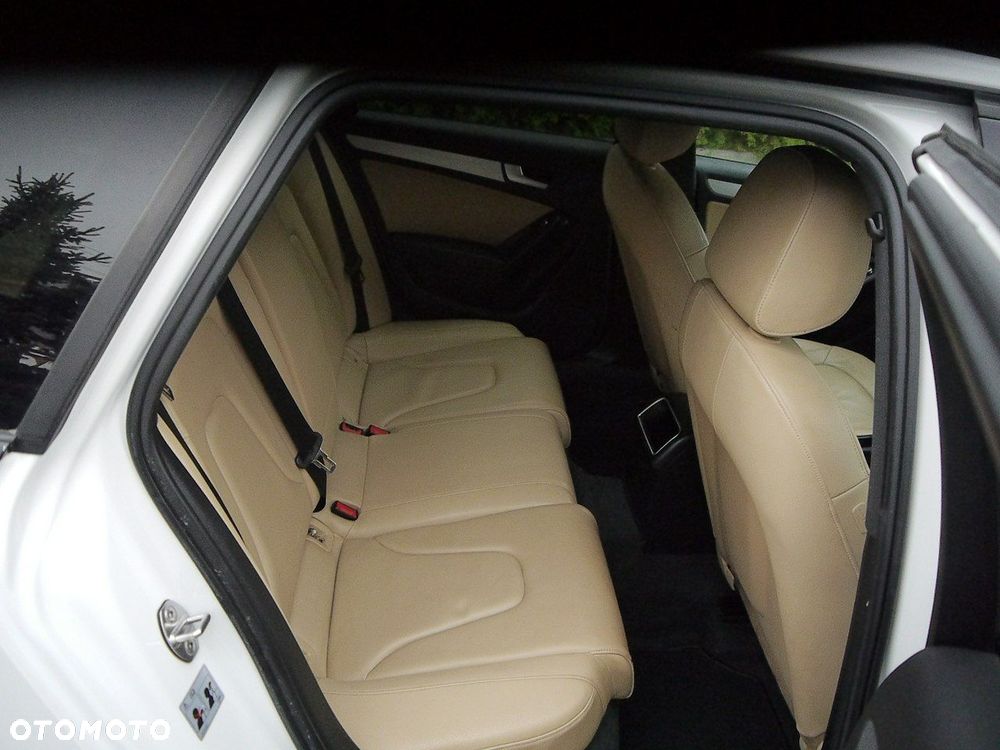 Audi A4 Avant - 26