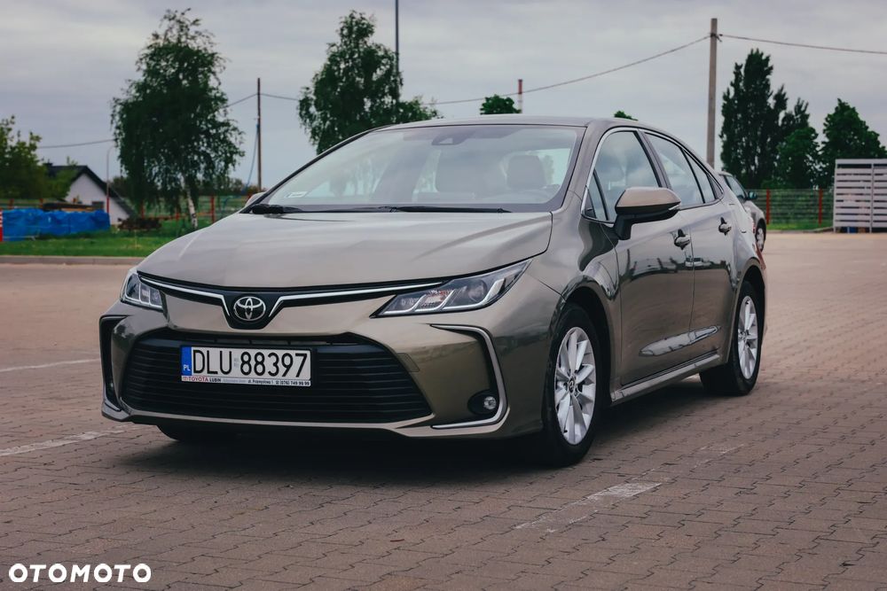 Toyota Corolla - 1