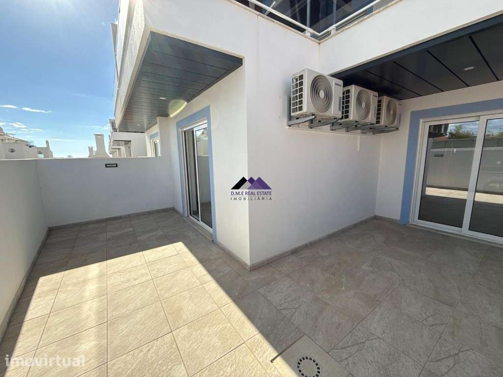 Apartamento T0+1 com Garagem e Acesso Direto à Praia - Manta Rota - Grande imagem: 2/39