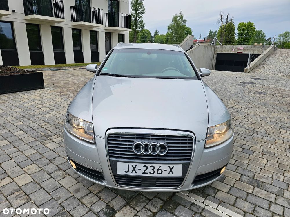 Audi A6 Avant - 16