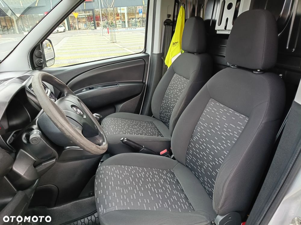 Opel Combo - 11