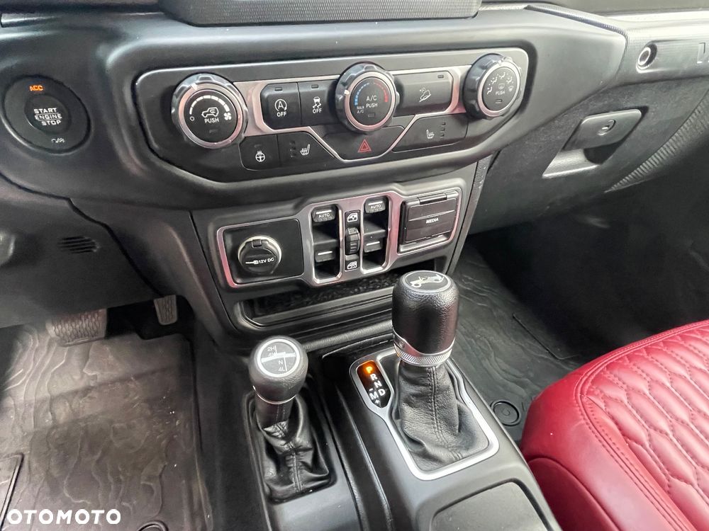 Jeep Wrangler - 16