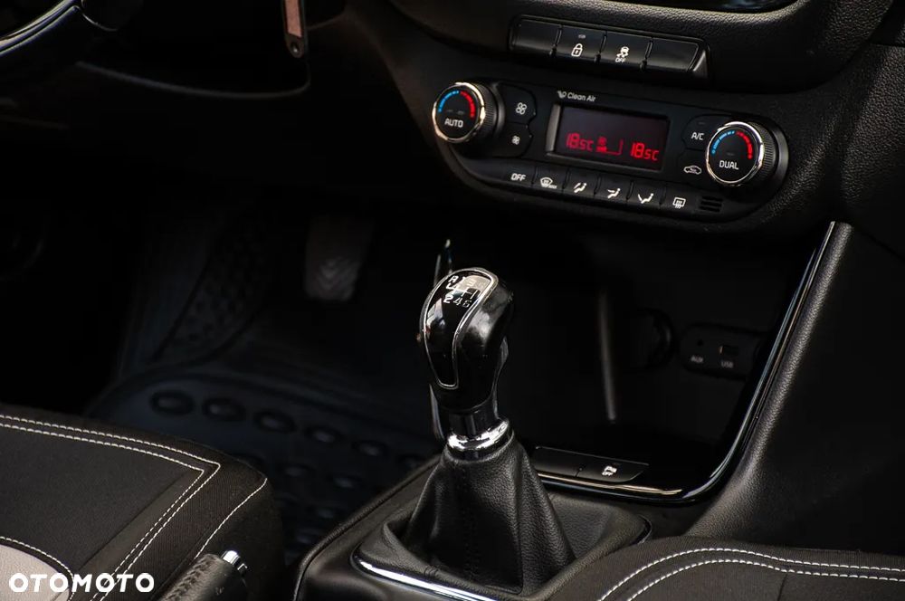 Kia Ceed 1.6 GDI ISG SW Platinum Edition - 22