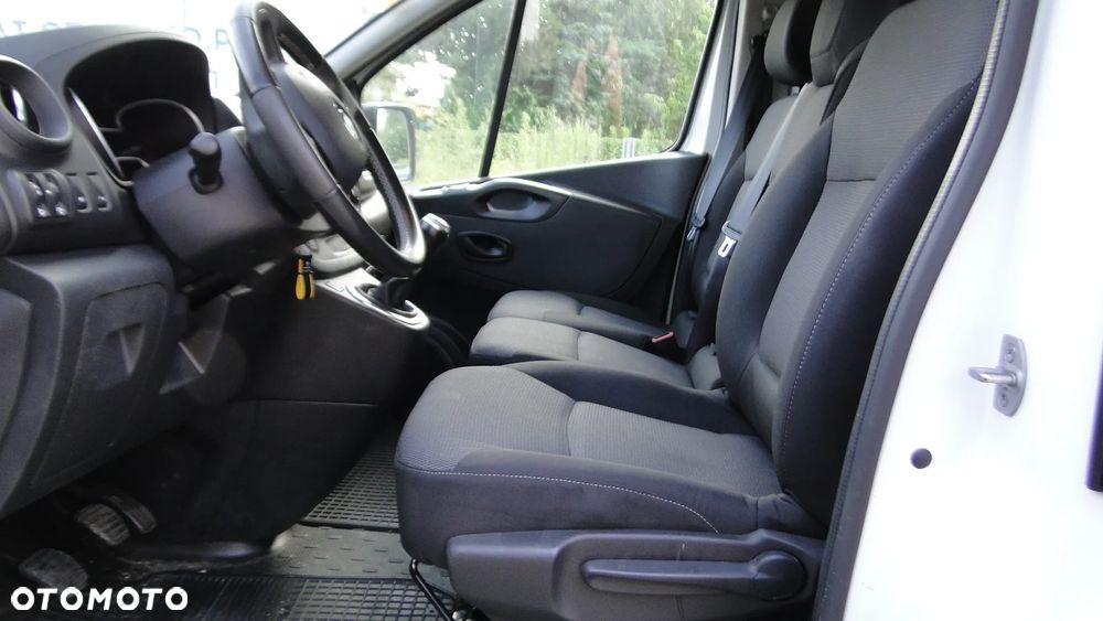 Renault Trafic - 13