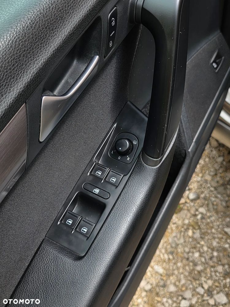 Volkswagen Passat 2.0 TDI Comfortline - 20