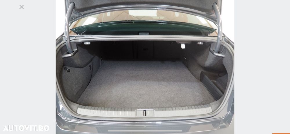 Volkswagen Passat - 14