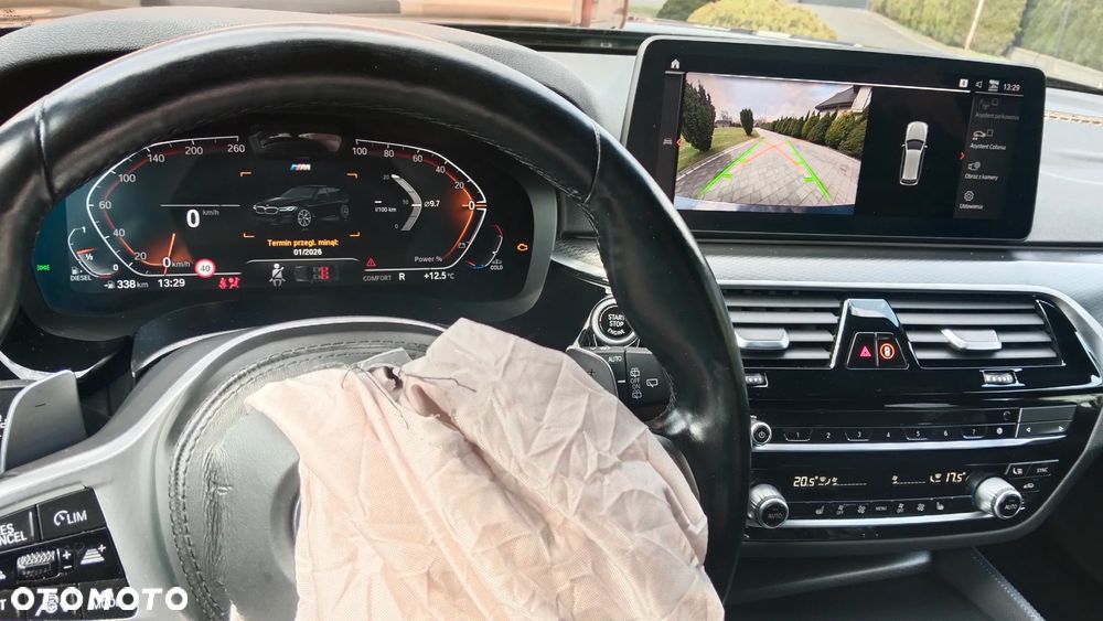 BMW Seria 5 530d xDrive M Sport sport - 38