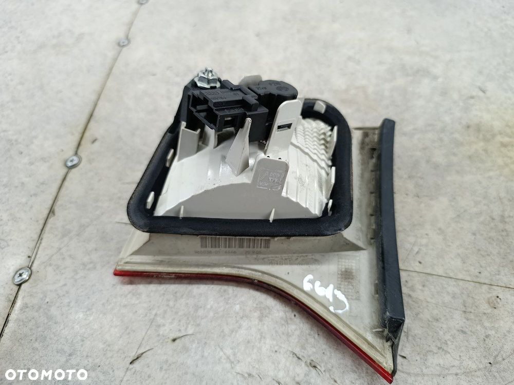 LAMPA TYLNA LEWA W KLAPE AUDI A4 B7 8E5945093A HELLA SEDAN - 6