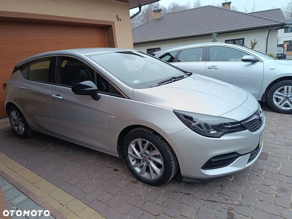 Opel Astra 1.2 T Business Elegance S&S - 4