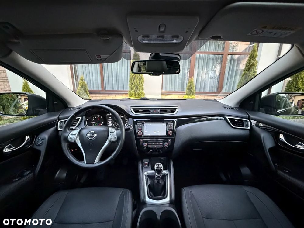 Nissan Qashqai 1.2 DIG-T N-Vision - 32