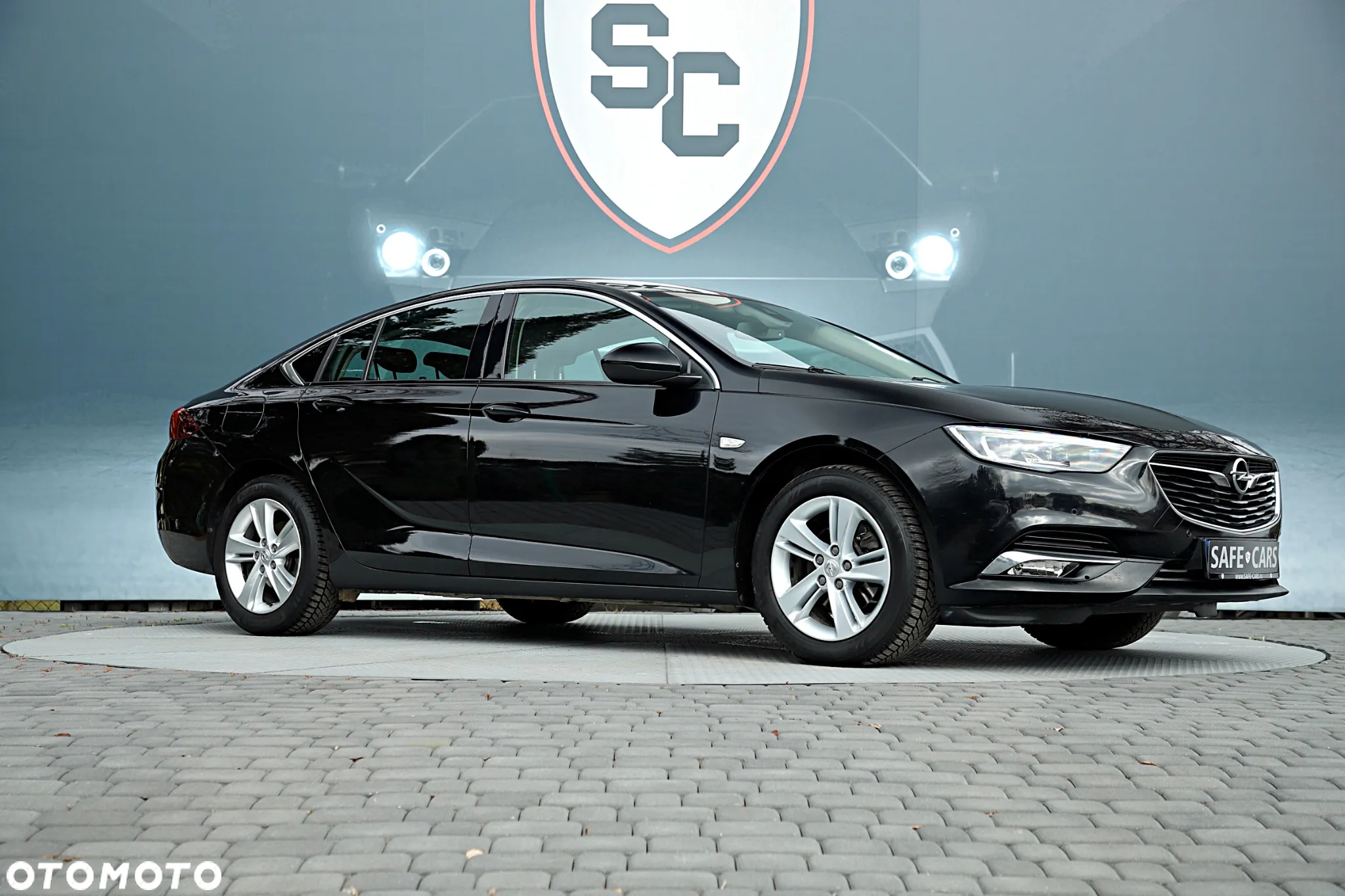 Opel Insignia - 11