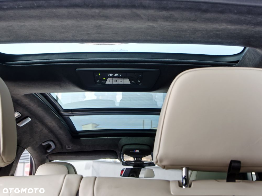 BMW X7 M50i sport - 34