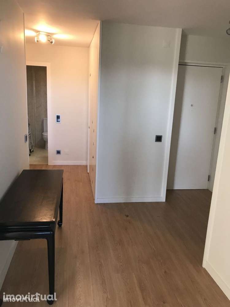 T3 com enorme terraço no meio da Avenida da Boavista, Porto - Grande imagem: 2/12