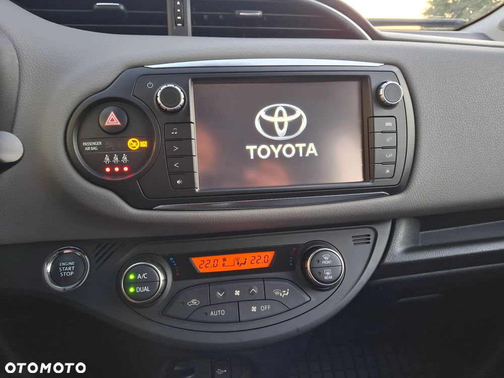 Toyota Yaris 1.33 VVT-i Executive - 30